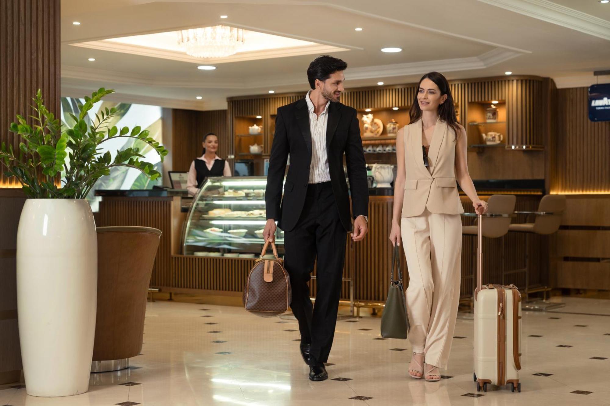 Golden Sands Suites Dubai Exteriör bild